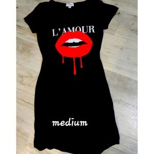 NWT L’amour T-Shirt Dress Medium
